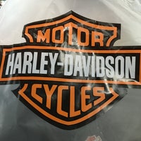 Снимок сделан в Harley-Davidson of NYC пользователем Pam 6/8/2016