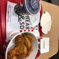 Photo taken at KFC by 🌎R@y🇩🇪 S. on 12/15/2017