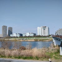 Photo taken at ガス橋 ・平間歩道橋 by ikuri on 3/17/2024