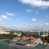 Foto diambil di Hotel Arcadia Blue Istanbul oleh Feridun E. pada 9/28/2018