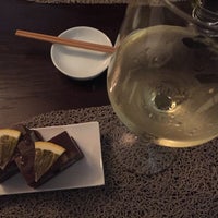 9/20/2017 tarihinde Jasmina N.ziyaretçi tarafından Fine Sushi Bar'de çekilen fotoğraf