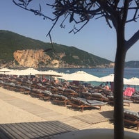 Photo taken at Lichnos Beach Hotel by Jasmina N. on 7/22/2018