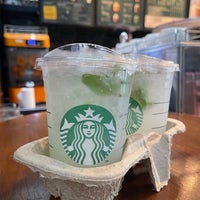 Foto scattata a Starbucks da ددح | D H O M il 2/28/2022