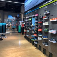 asics harajuku