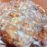 Photo taken at Apple Fritter Donut Shop by Glen W. on 7/10/2014