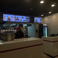 Photo taken at KFC كنتاكي by Mashael ➰. on 2/28/2024