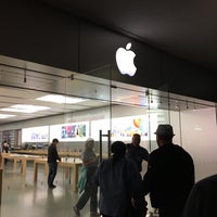 Photo taken at Apple Biltmore by Shane M. on 1/7/2017