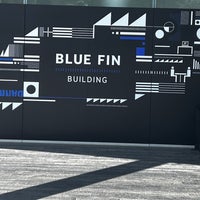 Das Foto wurde bei Blue Fin Building von Mailyn C. am 8/6/2022 aufgenommen