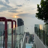 Das Foto wurde bei Hilton Pattaya von lll . am 5/11/2024 aufgenommen
