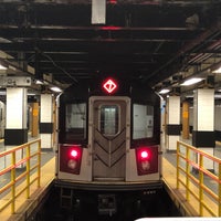 Photo taken at MTA Subway - Flushing/Main St (7) by Luis E. on 11/24/2020