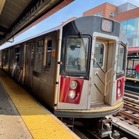 Photo taken at MTA Subway - 7 Train by Luis E. on 8/27/2021