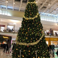 Photo taken at Staten Island Mall by Luis E. on 12/6/2020
