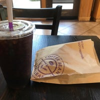 Photo taken at The Coffee Bean &amp;amp; Tea Leaf by Krit P. on 8/22/2018