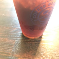 Photo taken at The Coffee Bean &amp;amp; Tea Leaf by Krit P. on 7/25/2018