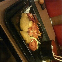 Review Hoka Hoka Bento Pondok Gede