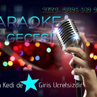 รูปภาพถ่ายที่ Kara Kedi Karaoke Bar โดย Kara Kedi Karaoke Bar เมื่อ 10/27/2015