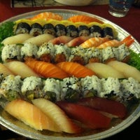 Снимок сделан в Mogu Sushi пользователем Elaine L. 11/18/2013