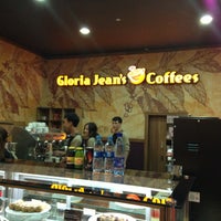 Photo taken at Gloria Jean&amp;#39;s Coffees by Maral T. on 7/7/2013