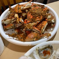 Photo taken at Mike&amp;#39;s Crabhouse by Nori L. on 9/23/2020
