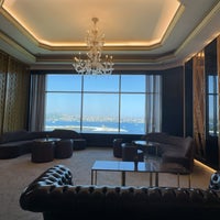 8/6/2023 tarihinde A.Qziyaretçi tarafından The Ritz-Carlton Bleu Lounge &amp;amp; Grill'de çekilen fotoğraf