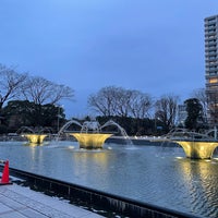 Photo taken at Wadakura Fountain Park by 絶望 on 1/20/2024