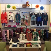 Foto tirada no(a) The Original Childrens Shop por Kellie E. em 7/31/2013