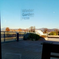 Foto tirada no(a) Winter Garden Hotel por Denisa V. em 12/23/2016