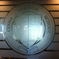 2/23/2013にLuis H.がCESMA Business Schoolで撮った写真