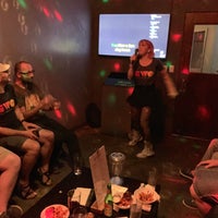 รูปภาพถ่ายที่ Voicebox Karaoke โดย aaronpk เมื่อ 7/1/2019