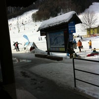 Das Foto wurde bei SkiSchool.si Kranjska Gora von Gasper Z. am 1/29/2013 aufgenommen