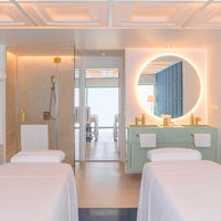 Photo taken at Infinity Wellbeing (Sukhumvit Soi 20) by Infinity Group Thailand on 9/30/2020