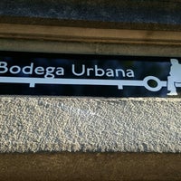 รูปภาพถ่ายที่ Bodega Urbana โดย Balázs J. เมื่อ 6/21/2016