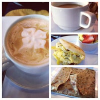 รูปภาพถ่ายที่ Coupa Café โดย Norman P. เมื่อ 12/13/2012