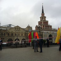 Photo taken at Остановка «Комсомольская пл. — Магазин „Московский“» by Галина М. on 7/31/2013