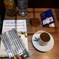 Photo taken at Holiday Inn Express Istanbul - Altunizade by Dmlozlm on 9/21/2020