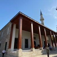 Photo taken at Ferruh Kethüda Camii by Ebubekir Ş. on 9/18/2021