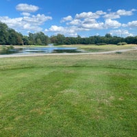 Photo taken at Buckinghamshire Golf Club by Mohammed on 8/20/2022