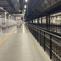 Photo taken at JR Platform 13 by みどり on 4/13/2022
