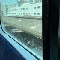 Photo taken at JR Platforms 11-12 by みどり on 7/2/2022