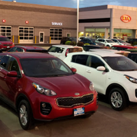 รูปภาพถ่ายที่ Doug Smith Kia โดย user481544 u. เมื่อ 10/16/2020