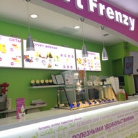 Das Foto wurde bei Yogurt Frenzy von Gobey P. am 9/26/2015 aufgenommen