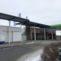 Photo taken at Neste Oil Linnatuuli by Marco M. on 3/21/2018