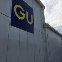 Gu Clothing Store