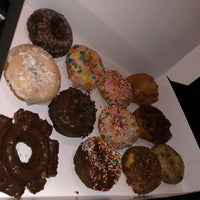 11/22/2021 tarihinde Roza S.ziyaretçi tarafından Spudnuts Donuts'de çekilen fotoğraf