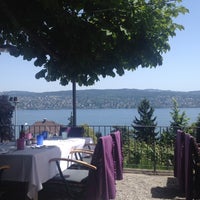 6/8/2014 tarihinde Bernadette E.ziyaretçi tarafından Restaurant Oberer Mönchhof'de çekilen fotoğraf