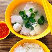 Photo taken at Authentic Mun Chee Kee KING of Pig&amp;#39;s Organ Soup by Audrey H. on 9/22/2021