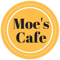 Foto tomada en Moe&amp;#39;s Cafe  por user459390 u. el 9/22/2020
