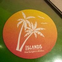 Foto diambil di Islands Restaurant oleh Jon🌴🌊🏄🌅 R. pada 9/24/2019