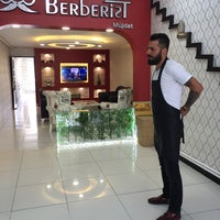 Photo prise au Berberist Hairdresser Shop par Berberist Müjdat le5/26/2016