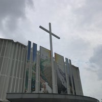 Photo taken at Church of The Holy Cross by Sue B. on 6/13/2017